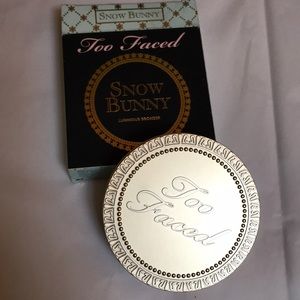 TOO FACED SNOW BUNNY